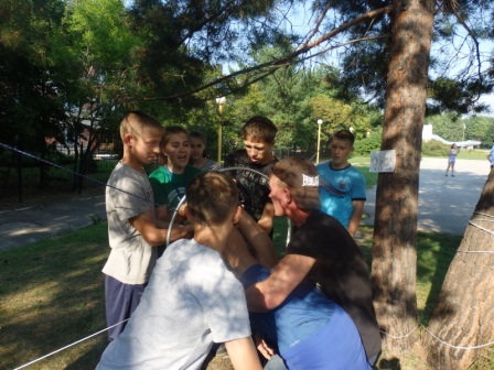 «Живем по настоящему» «Живем по настоящему»